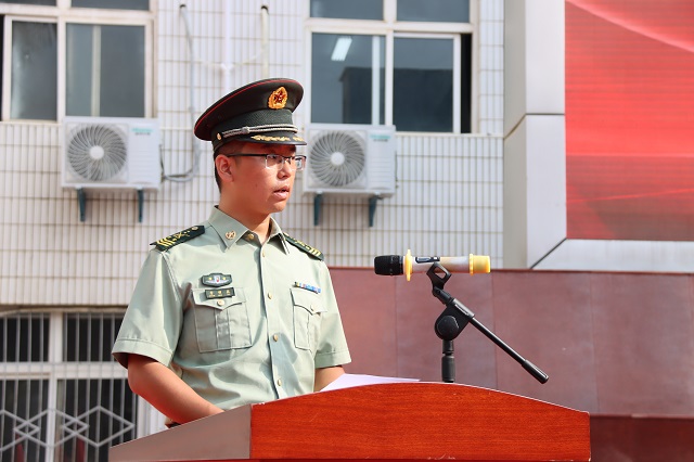 1725002807709378.jpg 教官代表常明鑫发言.JPG
