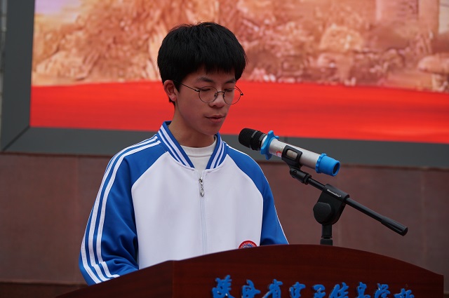 1741225231538200.jpg 计网2441班薛珺晨讲述雷锋事迹.JPG