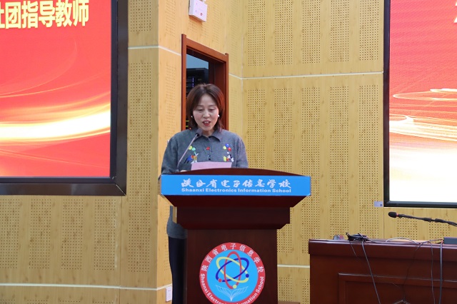 教师代表焦宝玉发言.JPG