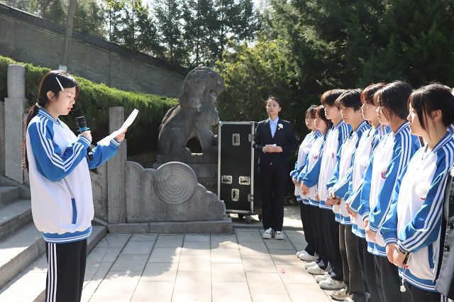团员代表、计网2441班鲁妙焓发言.jpg